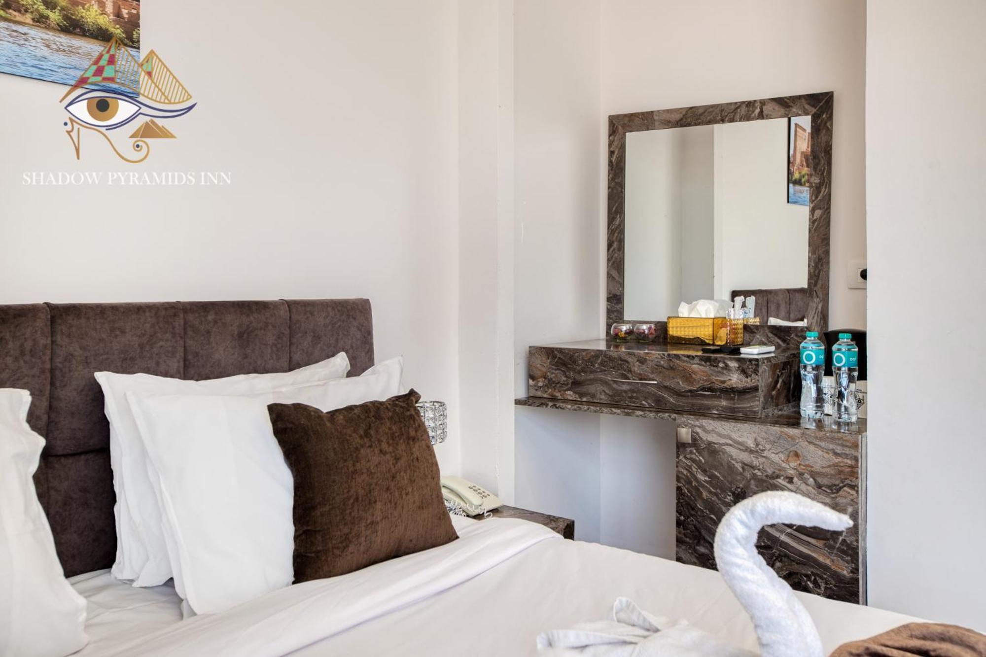 Shadow Pyramids Suites And Jacuzzi Kafret el-Gabal Εξωτερικό φωτογραφία