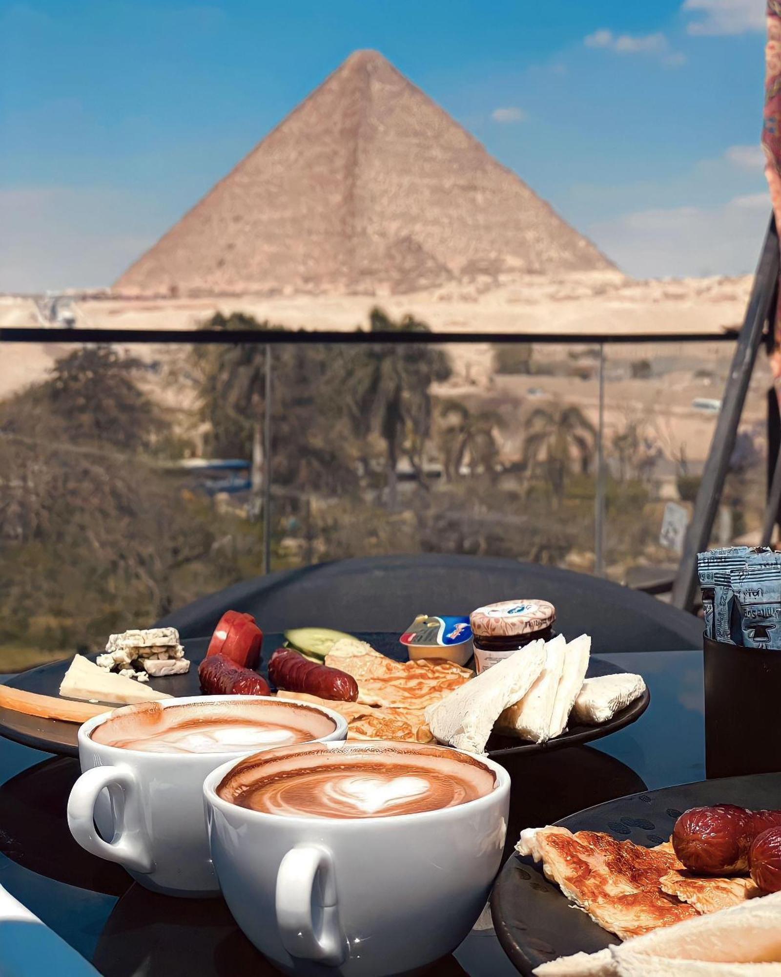 Shadow Pyramids Suites And Jacuzzi Kafret el-Gabal Εξωτερικό φωτογραφία