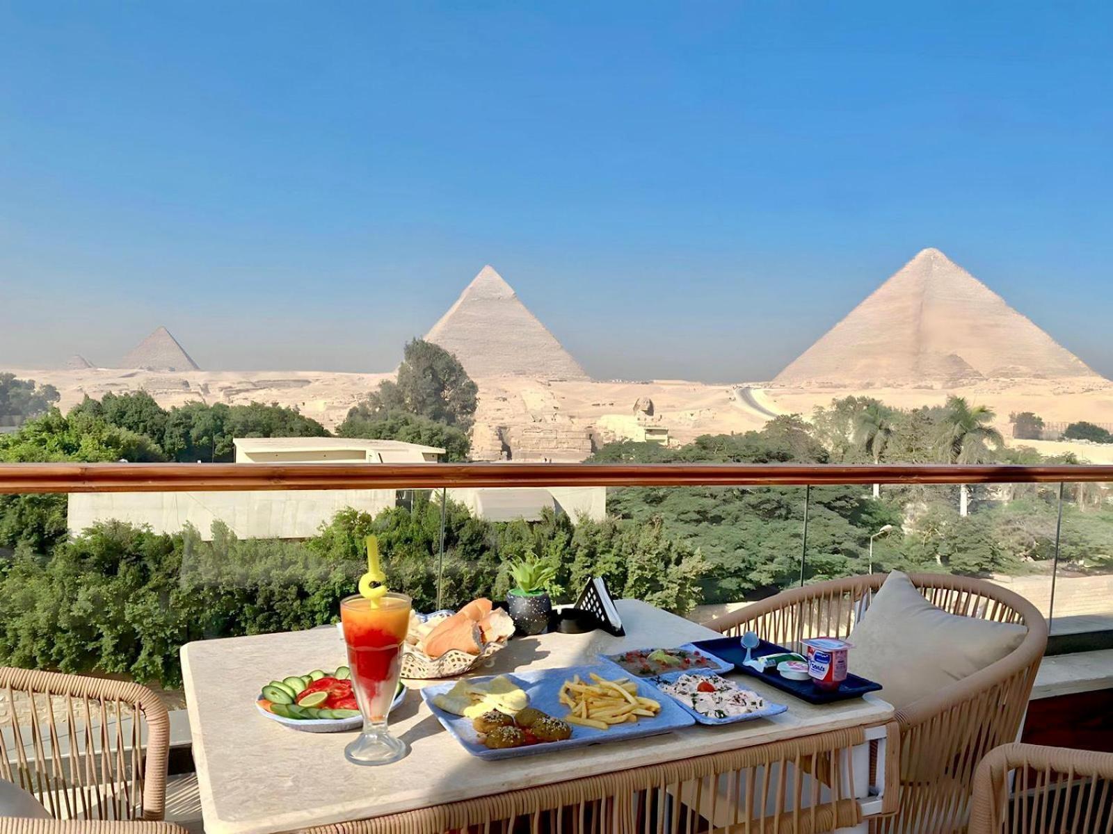 Shadow Pyramids Suites And Jacuzzi Kafret el-Gabal Εξωτερικό φωτογραφία