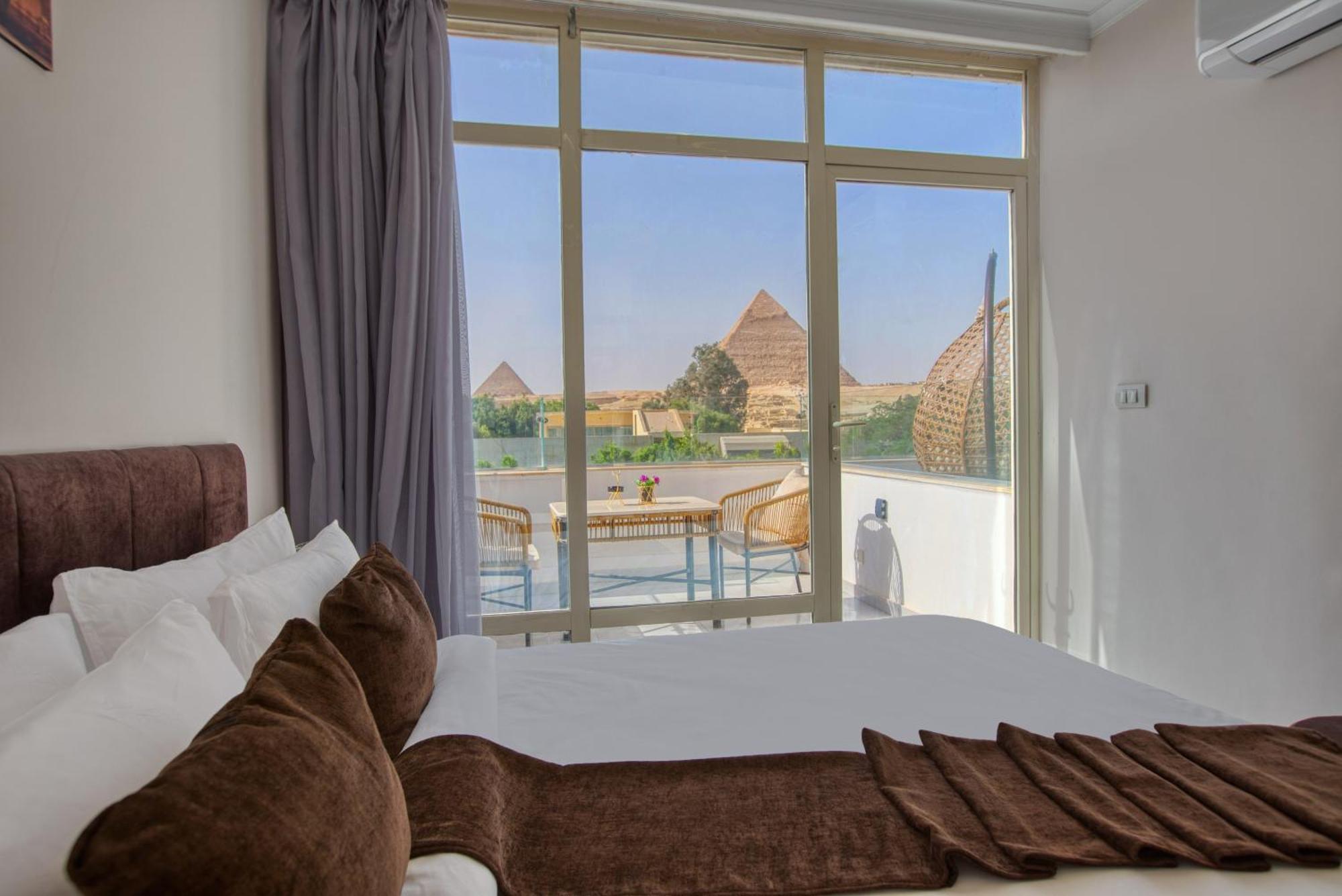 Shadow Pyramids Suites And Jacuzzi Kafret el-Gabal Εξωτερικό φωτογραφία