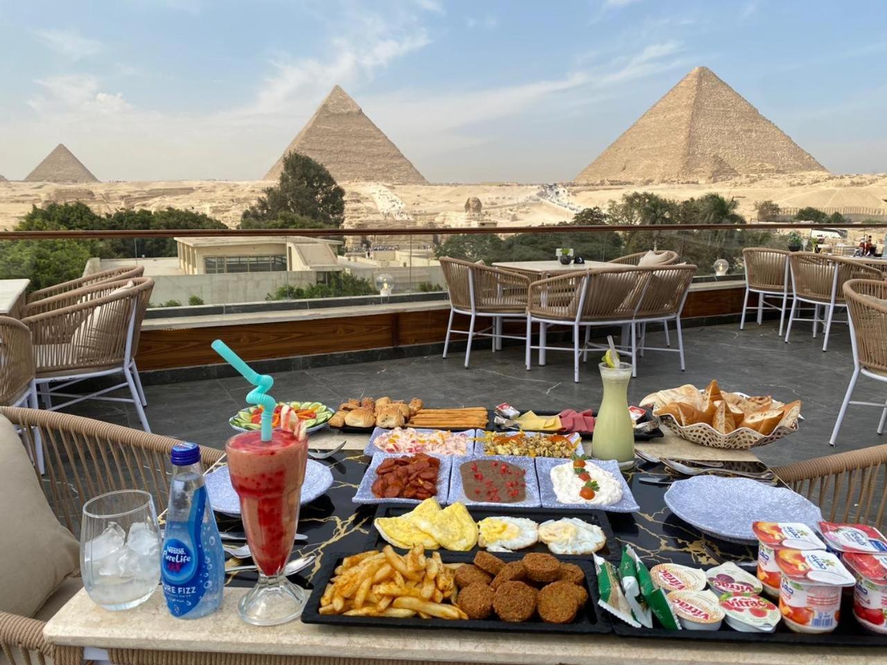 Shadow Pyramids Suites And Jacuzzi Kafret el-Gabal Εξωτερικό φωτογραφία